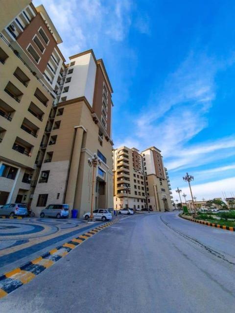 Serenity Corner 4 Bhk Apartment Islamabad Exterior photo